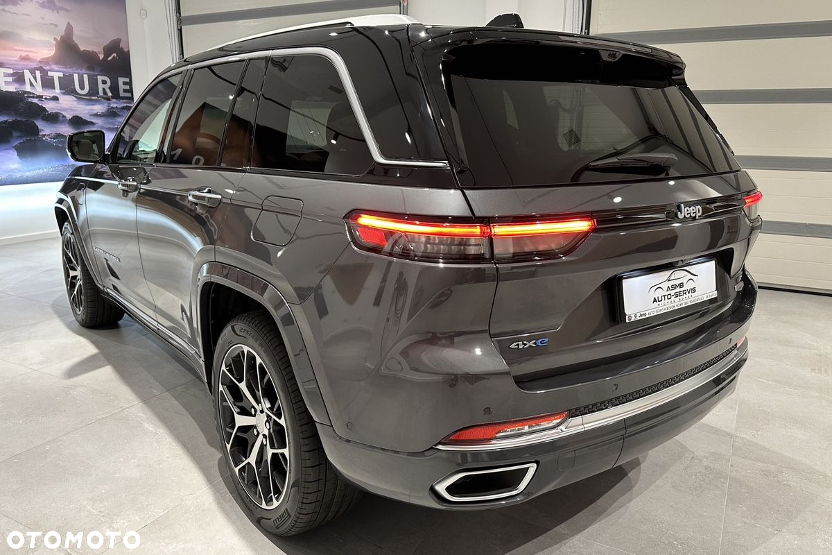 Jeep Grand Cherokee - 14