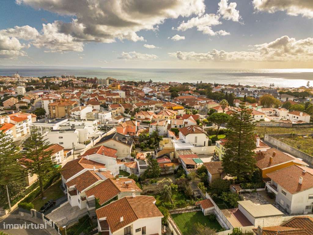 Moradia Bifamiliar com Vista Mar na Parede, Cascais - Grande imagem: 2/31