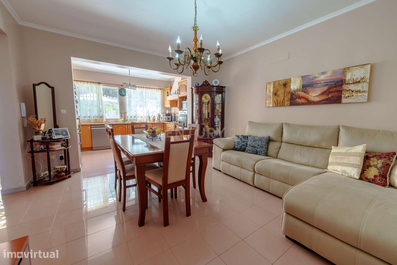 Moradia T4 com 2.971 m² de Terreno e Vista Panorâmica-18