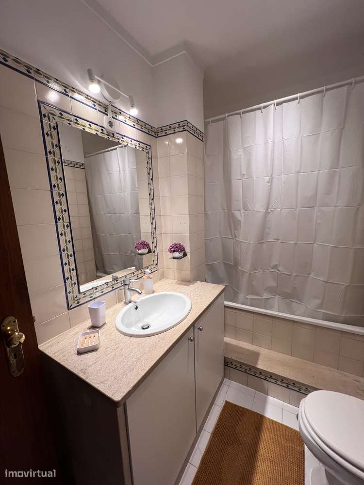 Quarto espaçoso para arrendamento – 10 min de Lisboa - Grande imagem: 4/5