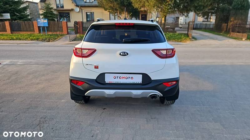 Kia Stonic 1.4 L - 7