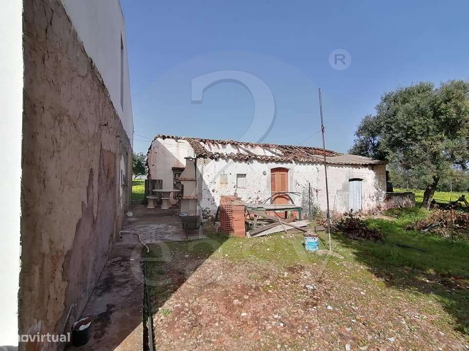 Moradia c/7 divisões p/ remodelar, Terreno 4440m2,  Altura, Algarve - Grande imagem: 5/32