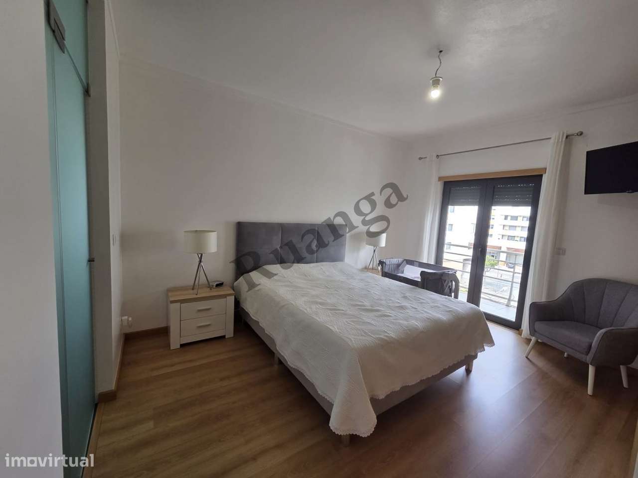 Excelente Apartamento T3 Duplex com Elevador para Venda em Sines-18