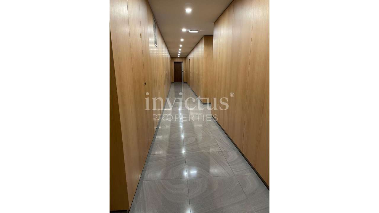 Apartamento T3 em plena Av. da Boavista-11