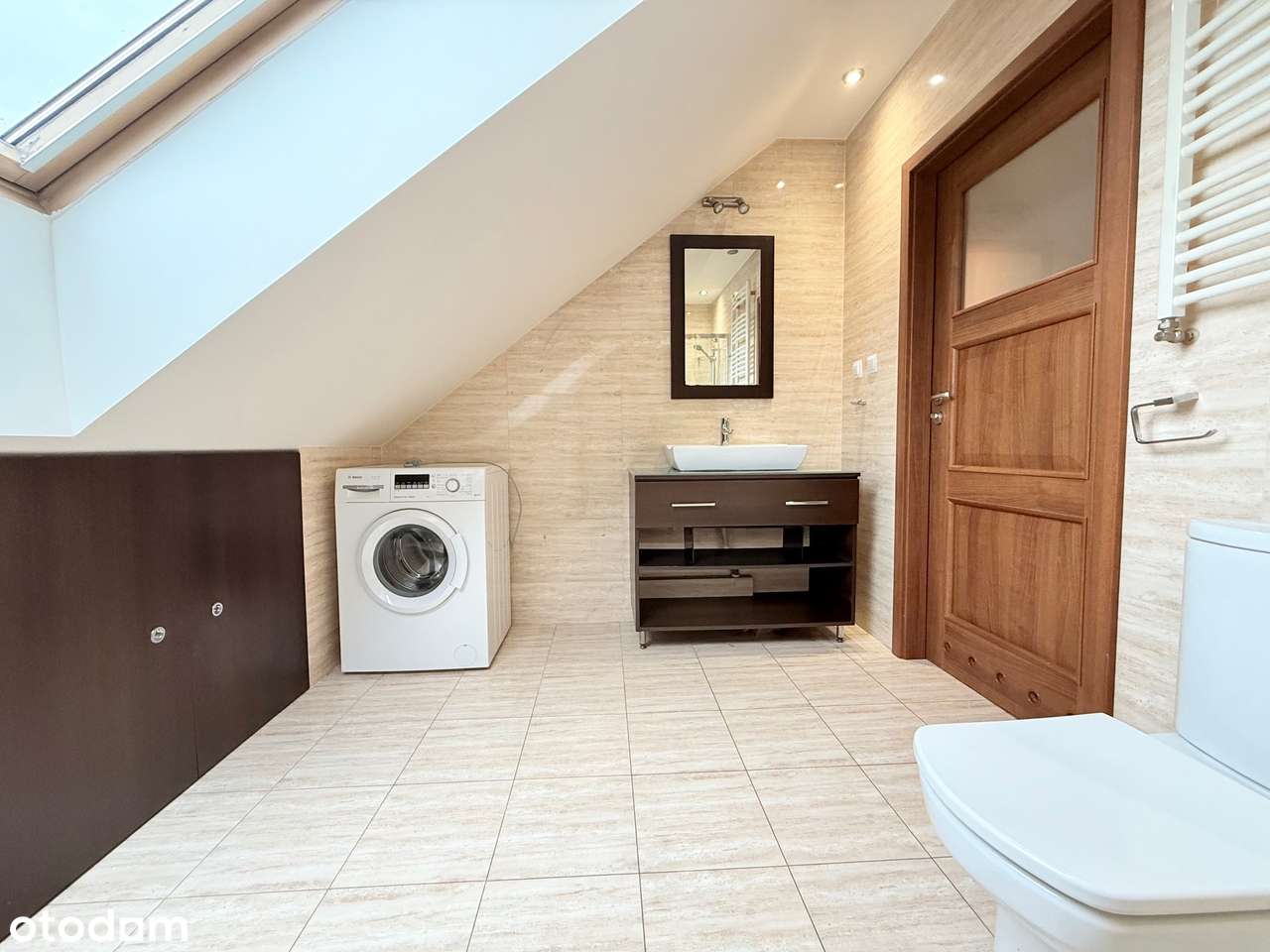 3 pok, dwupoziomowe, balkon, komórka lok, bez%-12