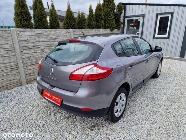 Renault Megane 1.6 16V 110 Authentique - 5