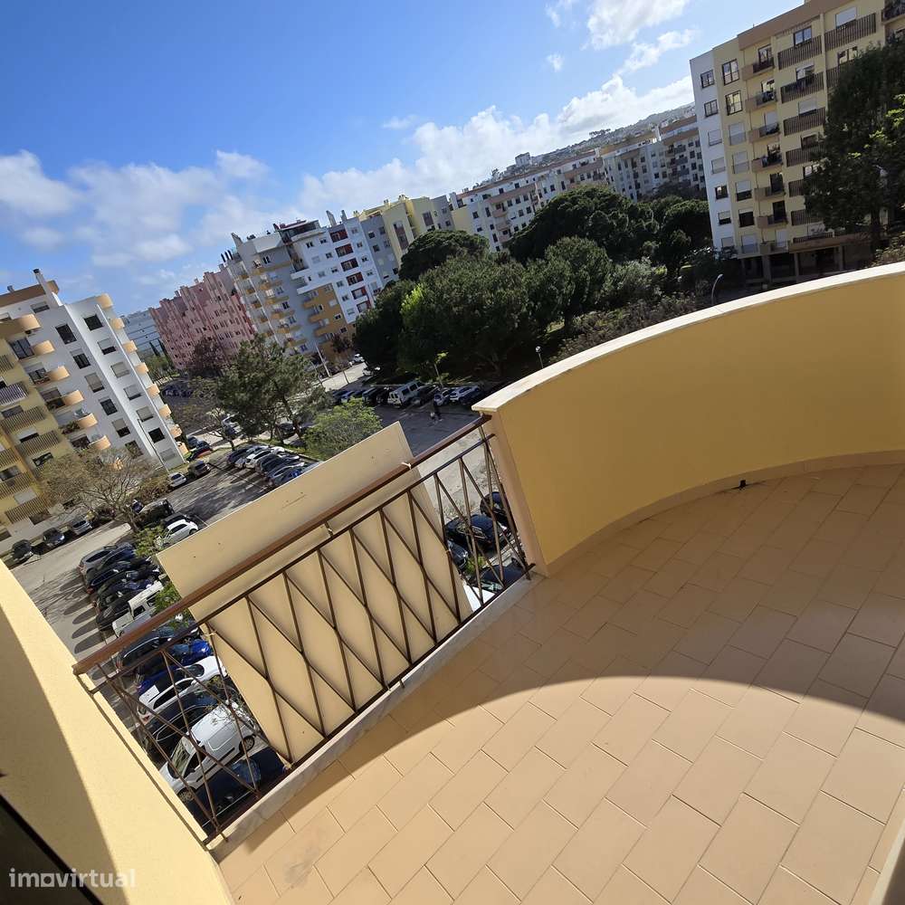 T2 REMODELADO c/varandas VANICELOS-4