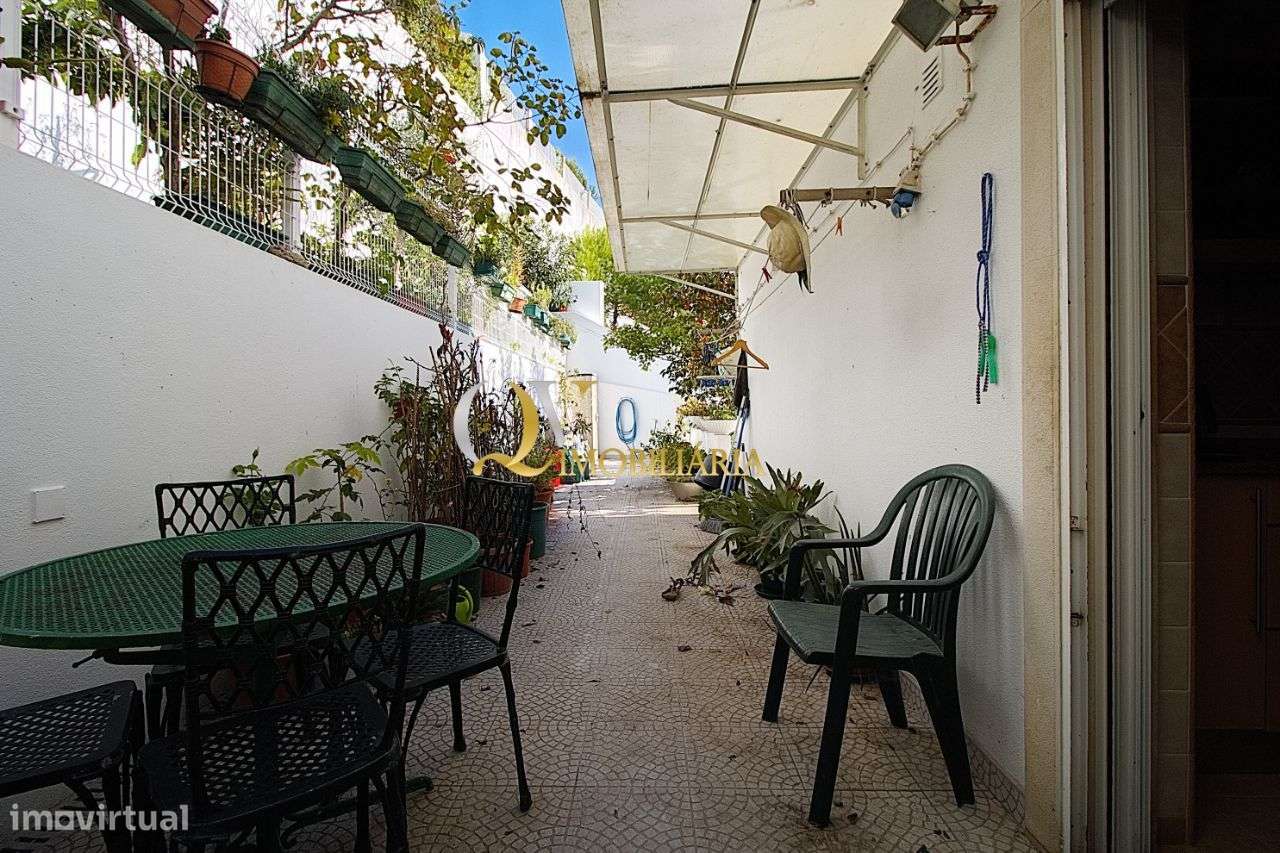 Excelente Moradia V4 para venda sita nos Jardins da Parede-22