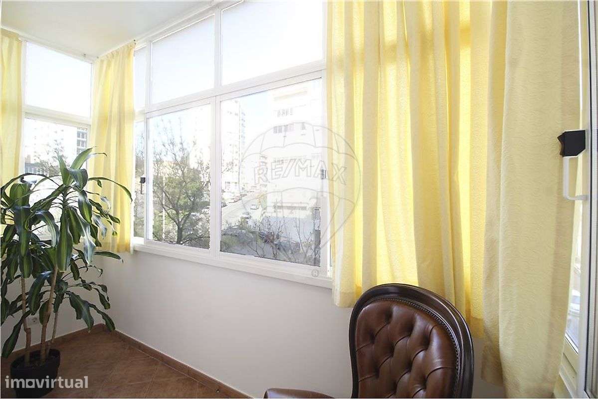 Apartamento T1 para arrendamento - Grande imagem: 2/15