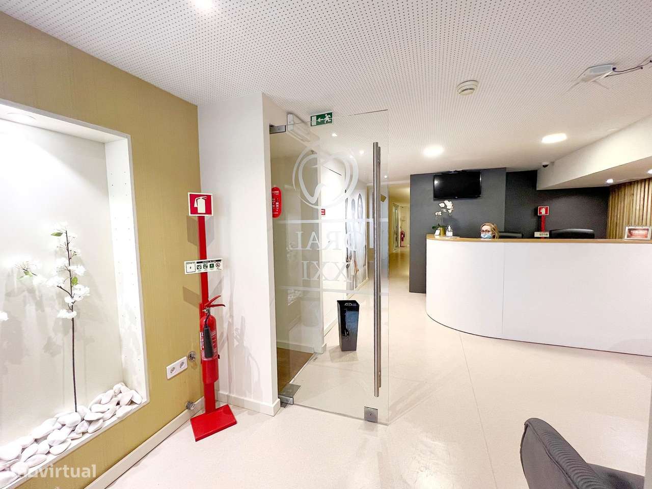 Gabinete médico na Av. da República! - Grande imagem: 2/23