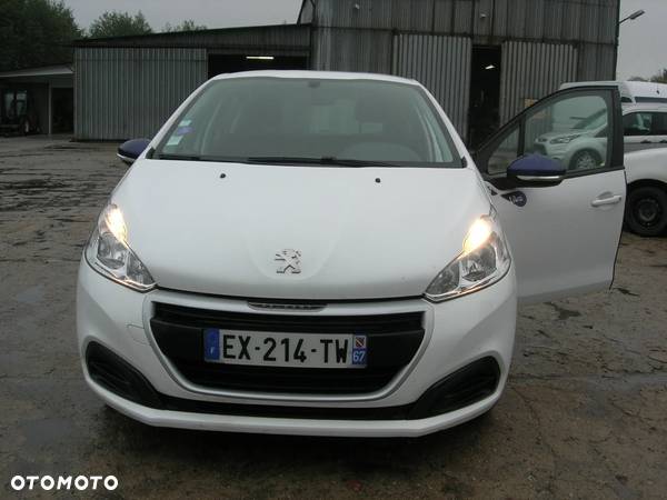 Peugeot 208 - 7