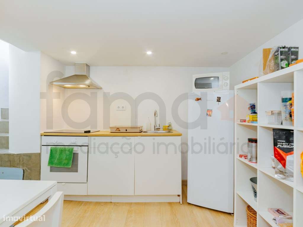 Moradia Bifamiliar T10 com Piscina e Elevada Rentabilidade - Parede...-53