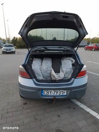 Opel Astra III 1.7 CDTI Cosmo - 4