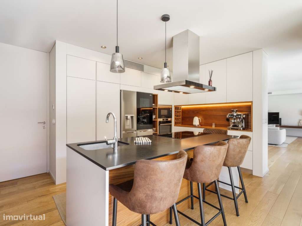 Moradia Exclusiva V4 com Piscina aquecida-23