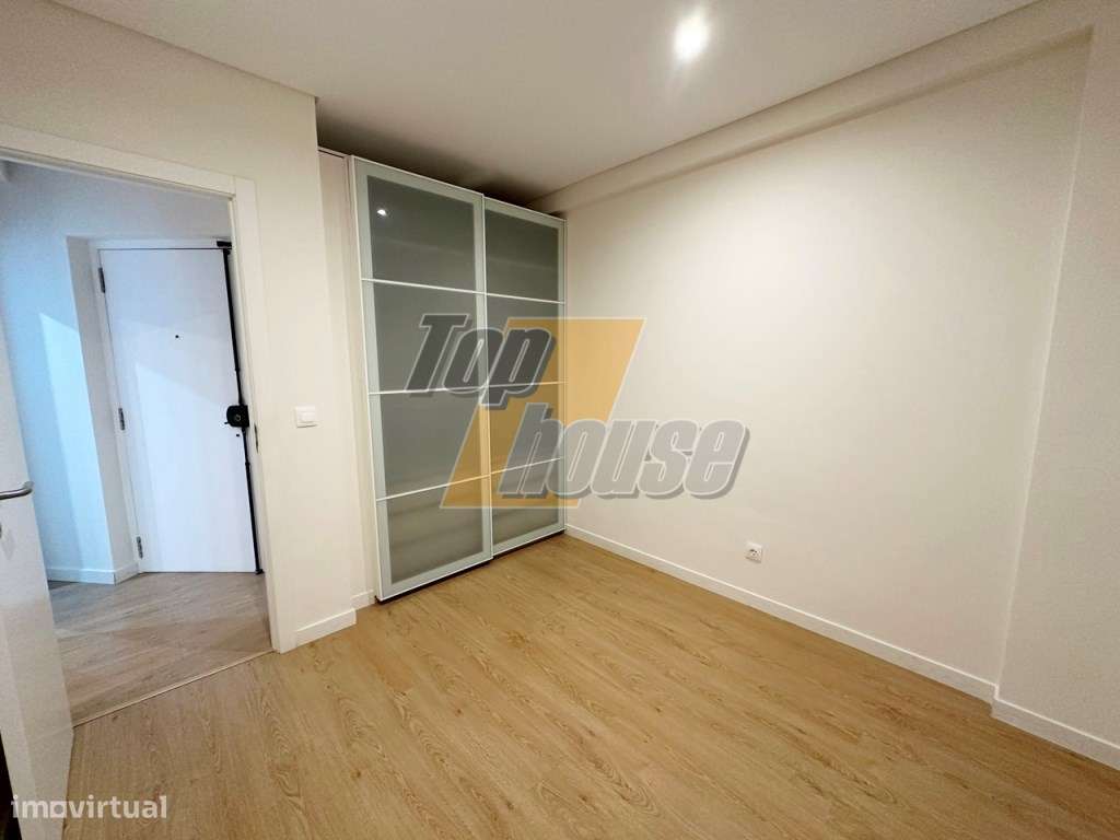 Apartamento T1 Costa de Caparica Totalmente Reabilitado-10