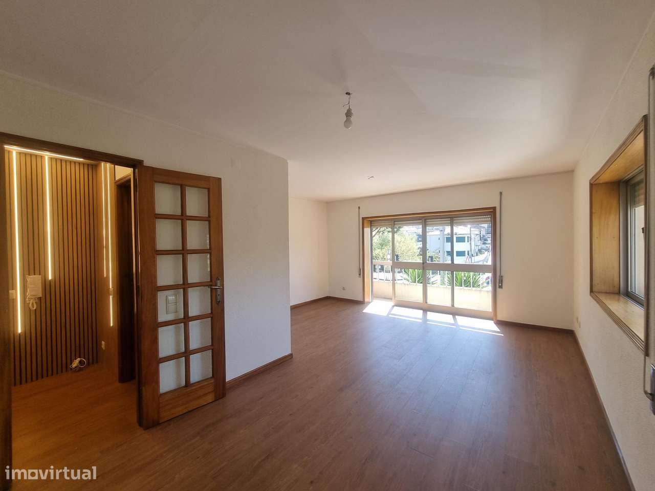 T3 Oportunidade - C/ Varanda e Garagem Box - Metro de Rio Tinto - Grande imagem: 4/16