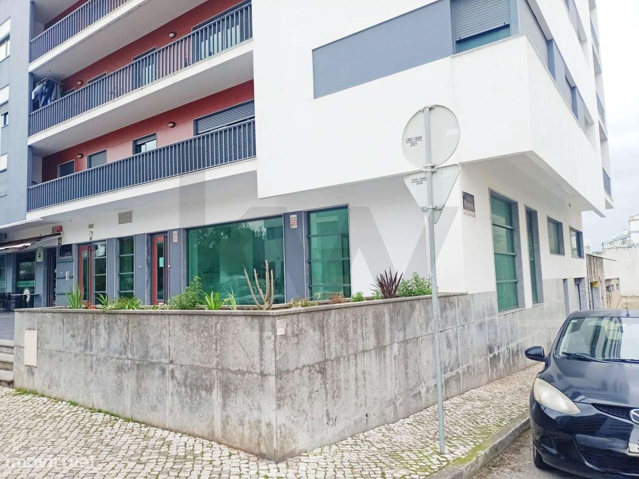 Espaço Comercial de 152,63 m2 à Venda na Quinta da Memória – Odivelas - Grande imagem: 3/19