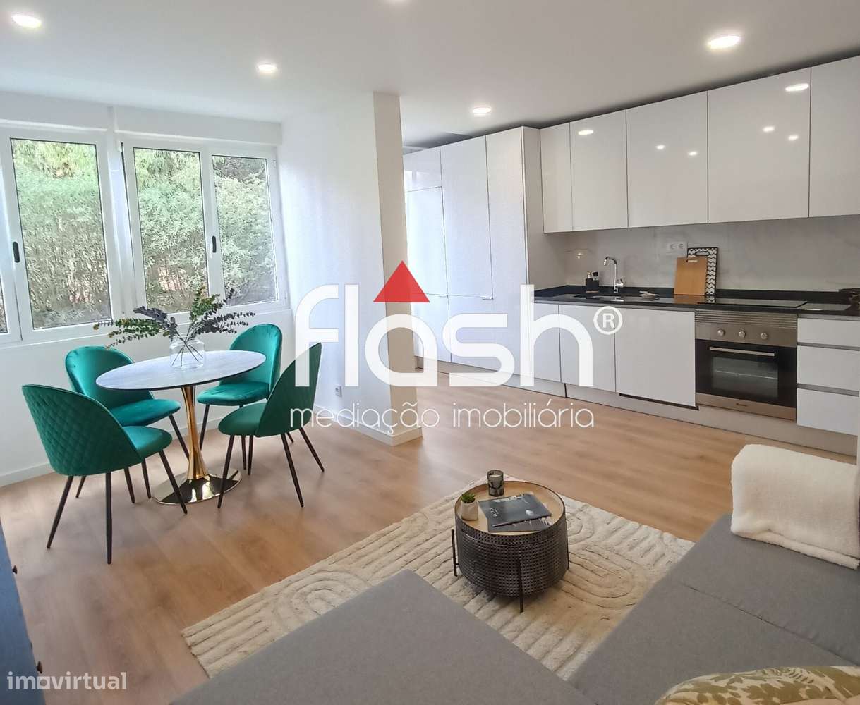 T2 Remodelado e Mobilado em Benfica-3