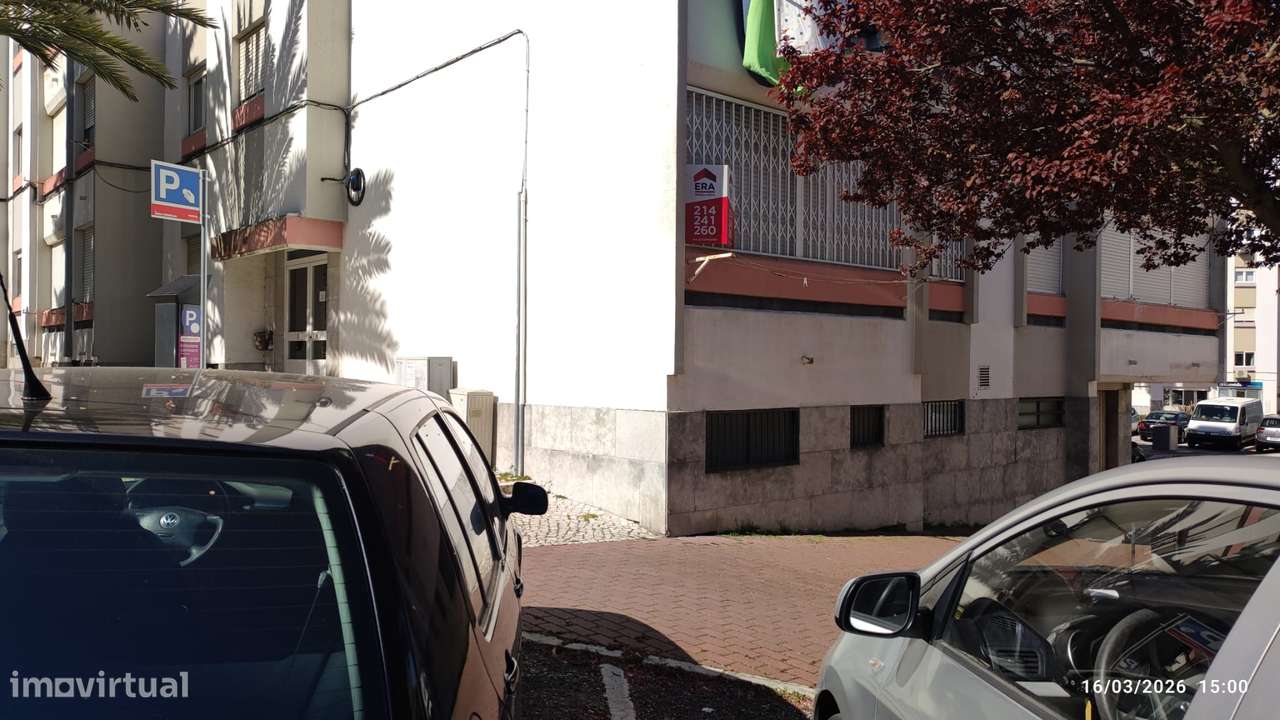 Apartamento T0 para investimento em Linda a Velha-19