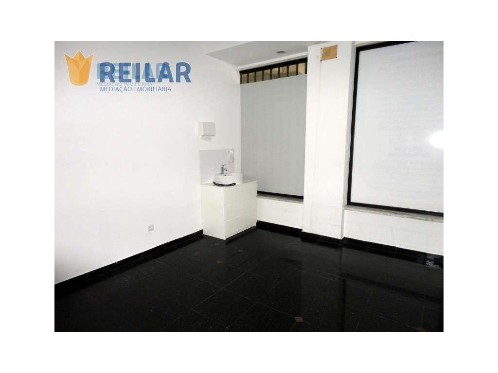 Alverca - Loja 87 m2 Investimento - Grande imagem: 4/11