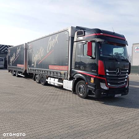 Mercedes-Benz Actros - 2