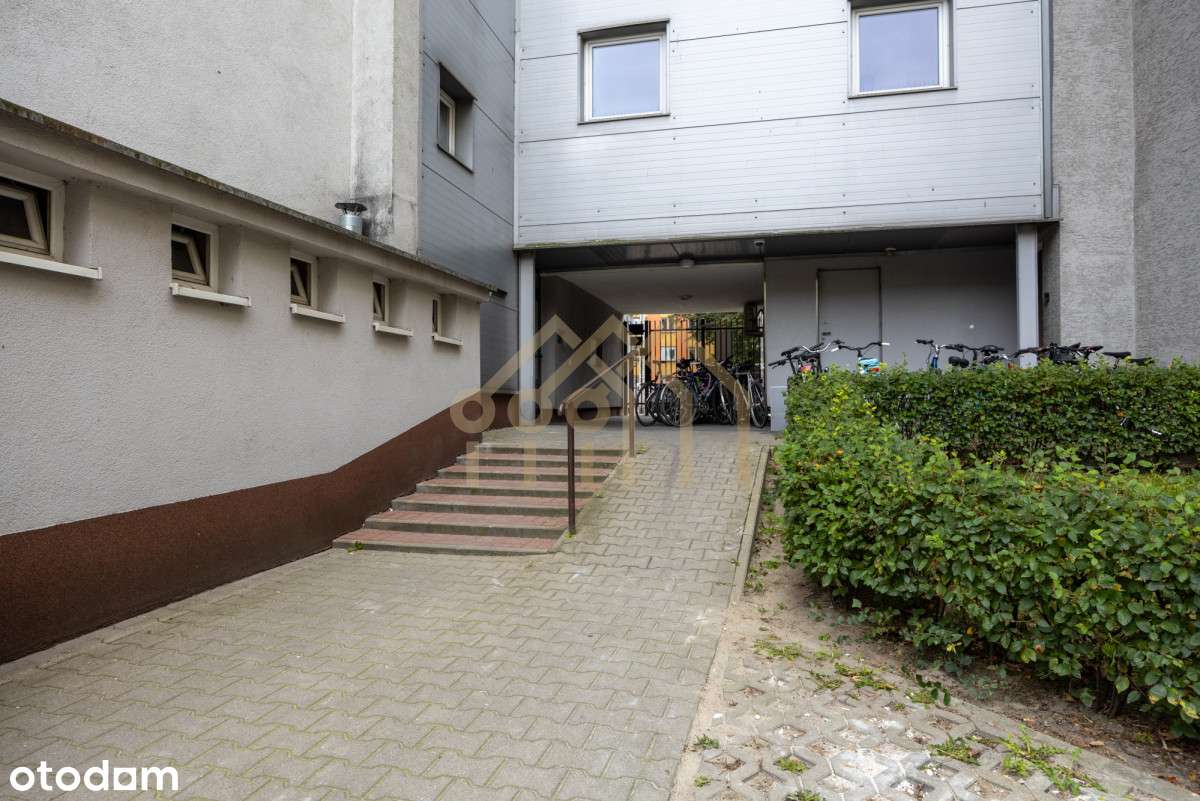 2 pokoje na Powiślu Parking | ul. Dobra-13