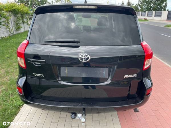 Toyota RAV4 2.2 D-4D X - 8