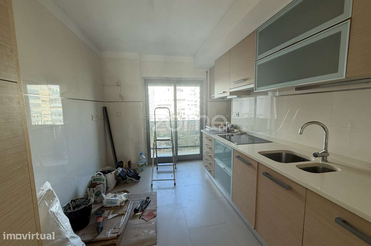 Arrenda T2 em Almada, no Centro Sul - Grande imagem: 3/20