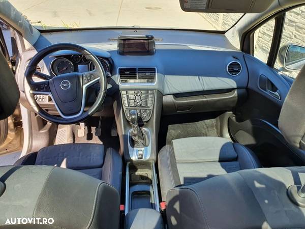 PLANSA BORD OPEL MERIVA B - 1