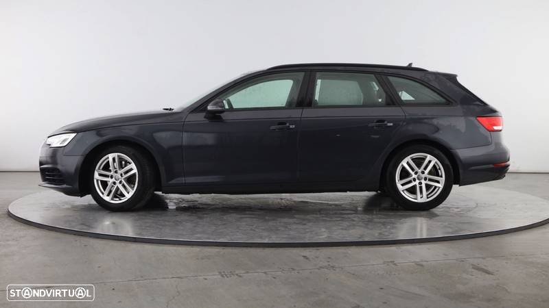 Audi A4 Avant 2.0 TDI Design - 5