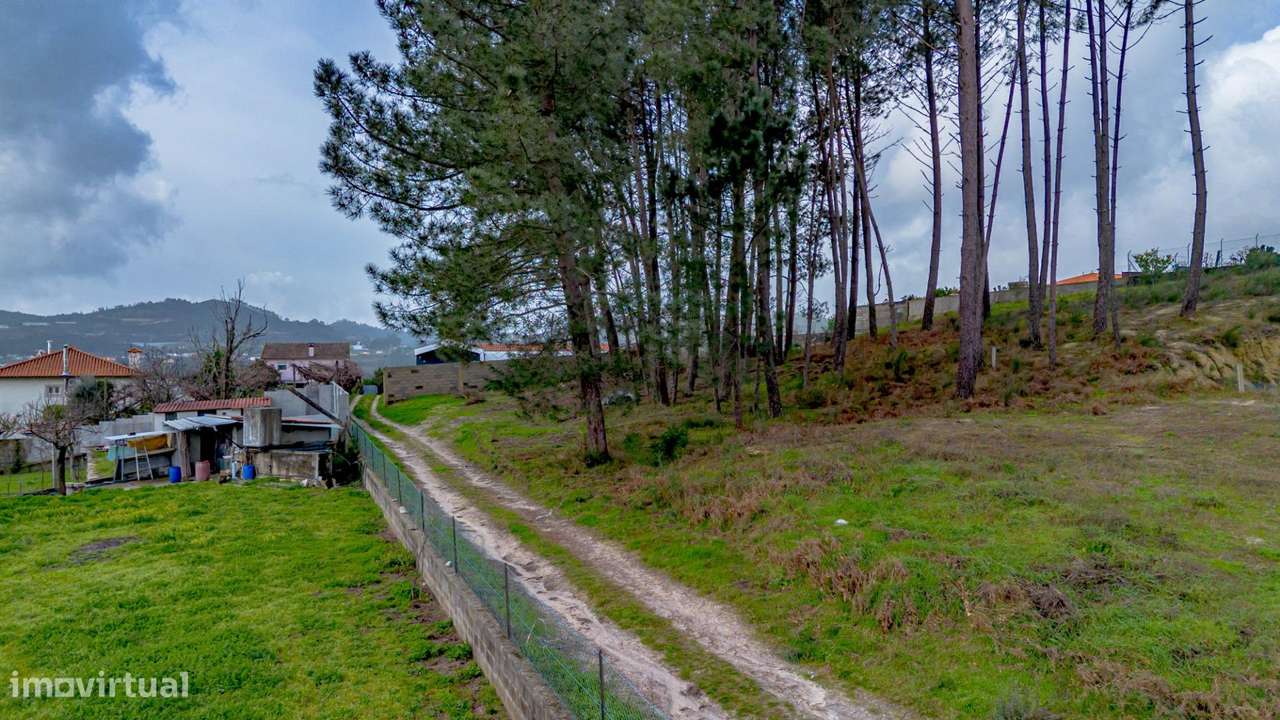 Terreno de Construção na rua Lamas de Couto, Fregim, Amarante-19