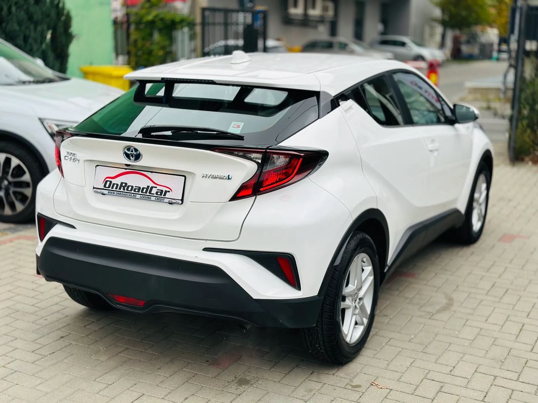 Toyota C-HR 1.8 HEV 140 CP 4x2 CVT Dynamic - 2
