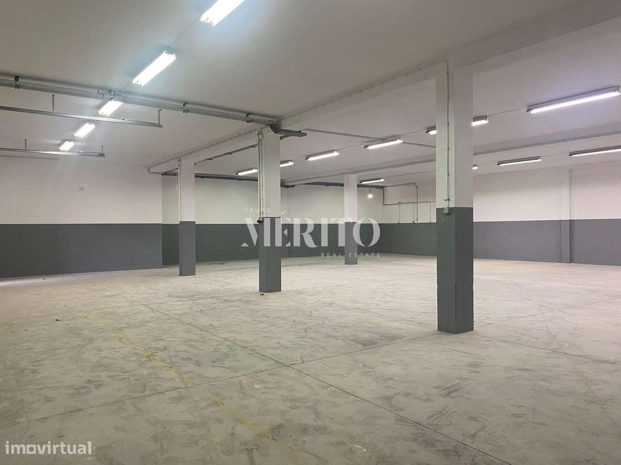 Armazém Industrial em Calendário, V.N. Famalicão - Grande imagem: 1/5