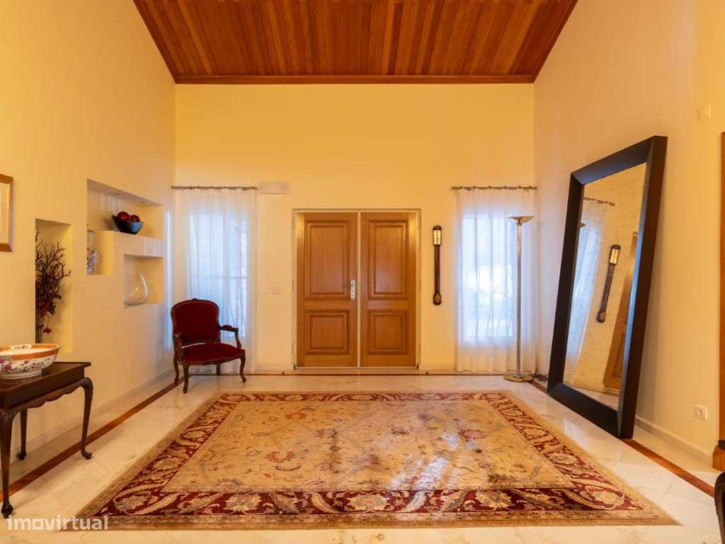 Moradia T5 com jardim e piscina em Santo Estêvão, Benavente - Grande imagem: 3/52