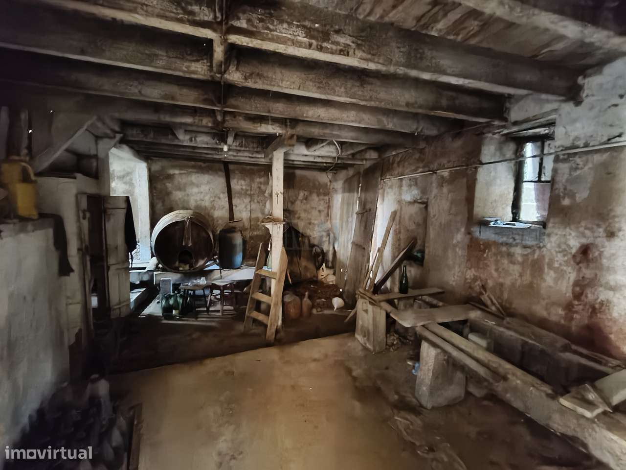 Casa para Remodelação  em Anaguéis-12