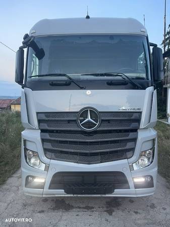 Mercedes-Benz Actros mp4 - 2