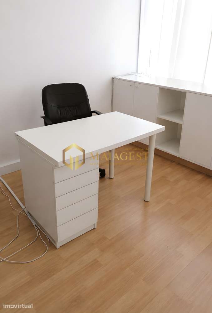 Escritório Pronto a Usar junto à Igreja da Areosa - Grande imagem: 3/7