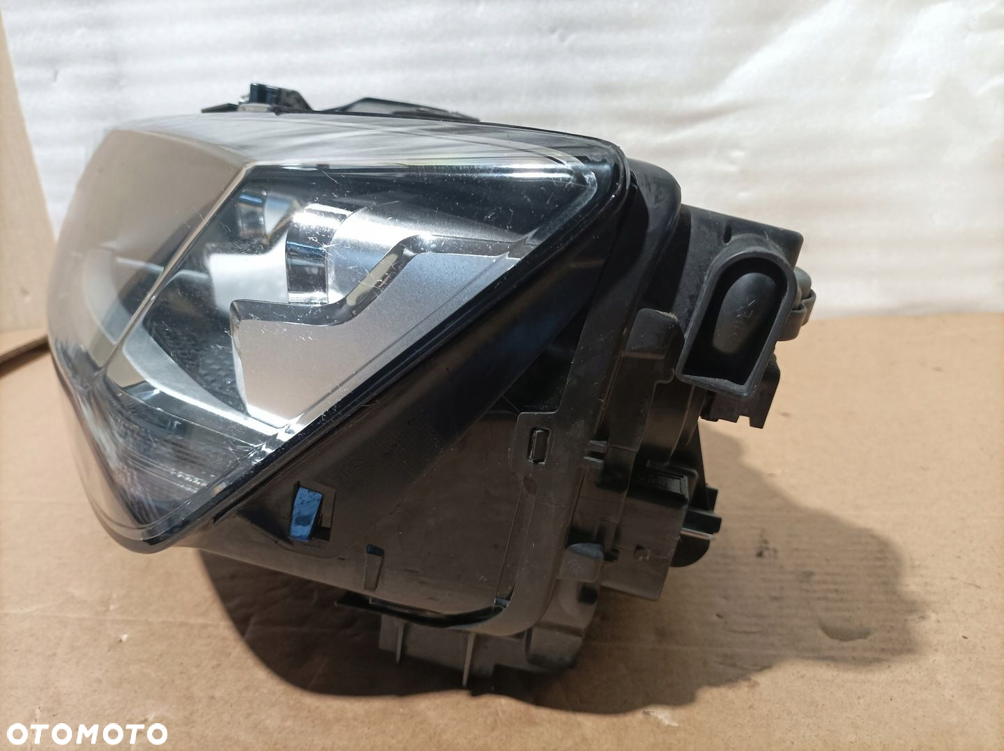 AUDI Q2 LAMPA PRZEDNIA PRZÓD LEWA 81A941003 - 3