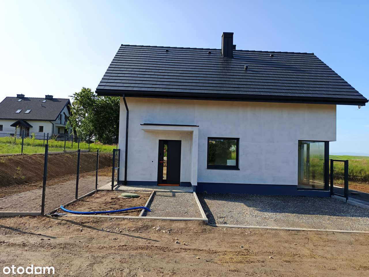 DOM WOLNOSTOJĄCY |102 m2| 4 pokoje | ogród | widok-1