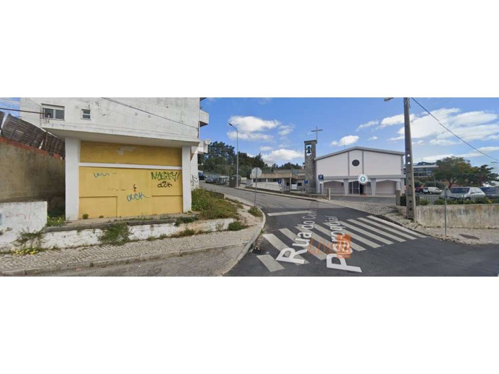 Loja Comercial Licenciada para a Atividade de Restauração em Famões - Grande imagem: 3/5