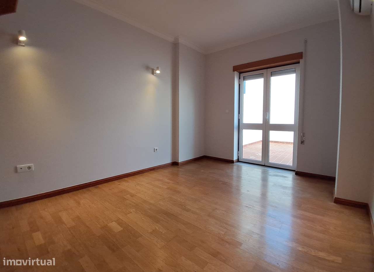 Apartamento, 60 m², Torres Novas (São Pedro), Lapas e Ribeira Branca-7