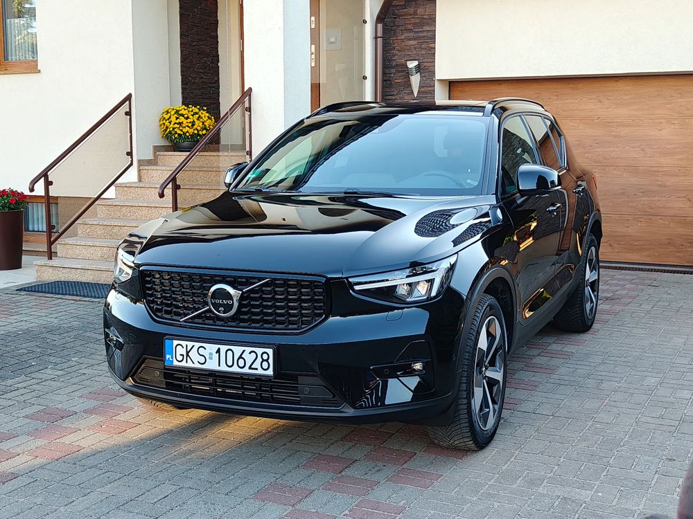 Volvo XC40 T2 Plus Dark 2024