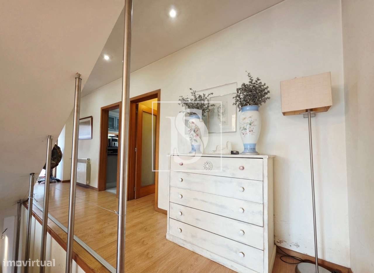 Moradia em Banda T3 em Aldão-22