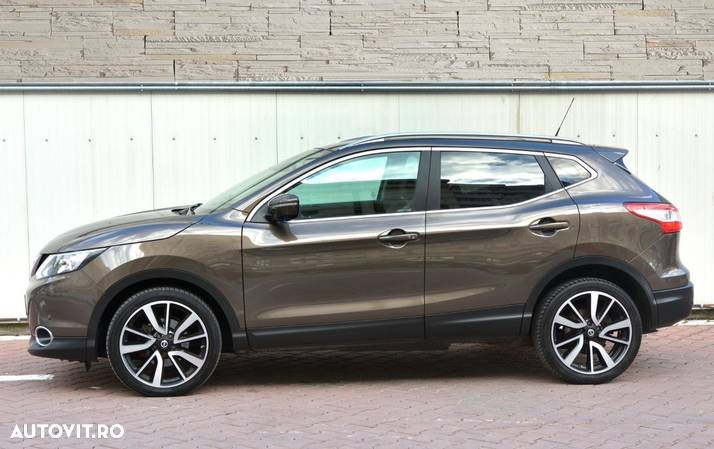 Nissan Qashqai 1.6 DCi 4 x 4 DPF Start/Stop tekna - 14