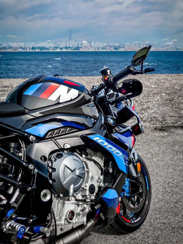 BMW M 1000 R