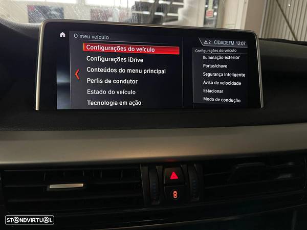 BMW X5 25 d sDrive Comfort 7L - 25