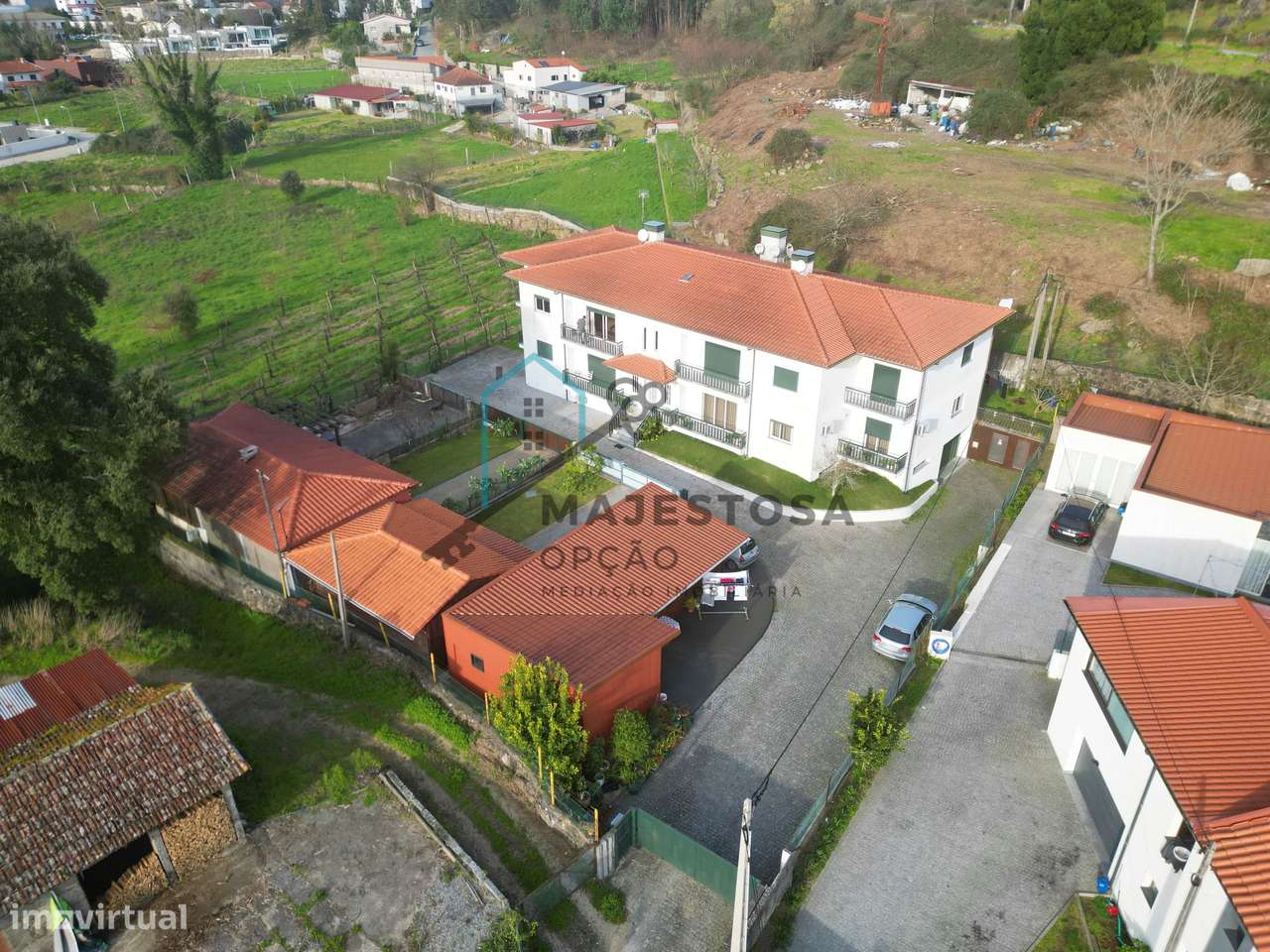 Andar de Moradia T3 em Condomínio Privado — Priscos-35