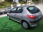 Peugeot 206 1.1 Color Line - 11