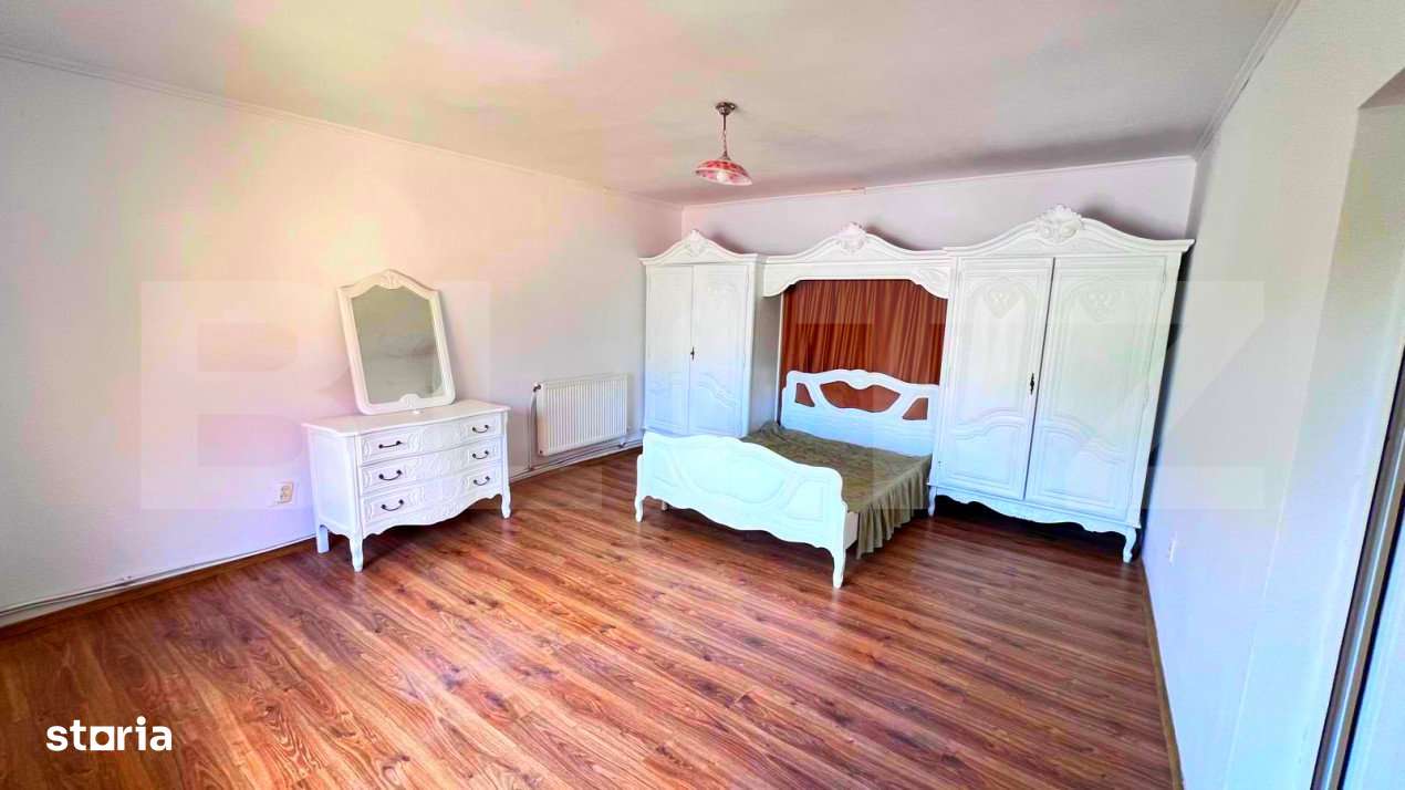 Casa, 3 camere,  100 mp utili, zona Sararie - Imagine principală: 4/10