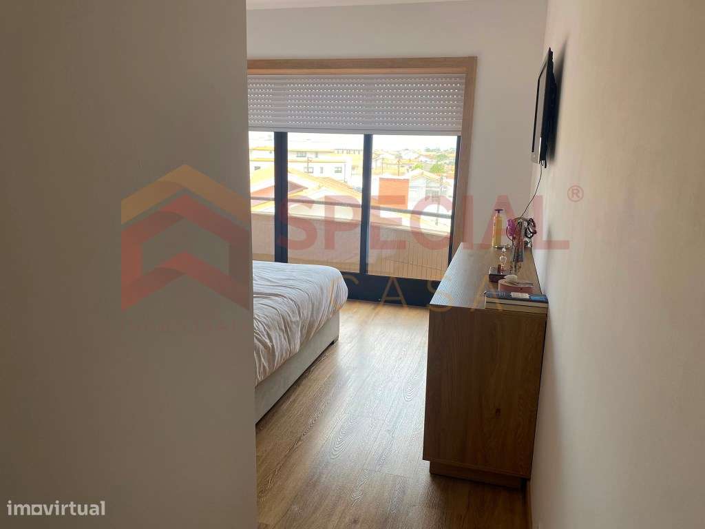 Apartamento T3+1 em Arcozelo-13
